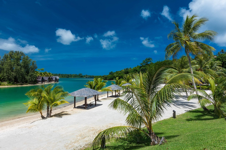tropical-resort-destination-in-port-vila-efate-isl-BUPWKM8